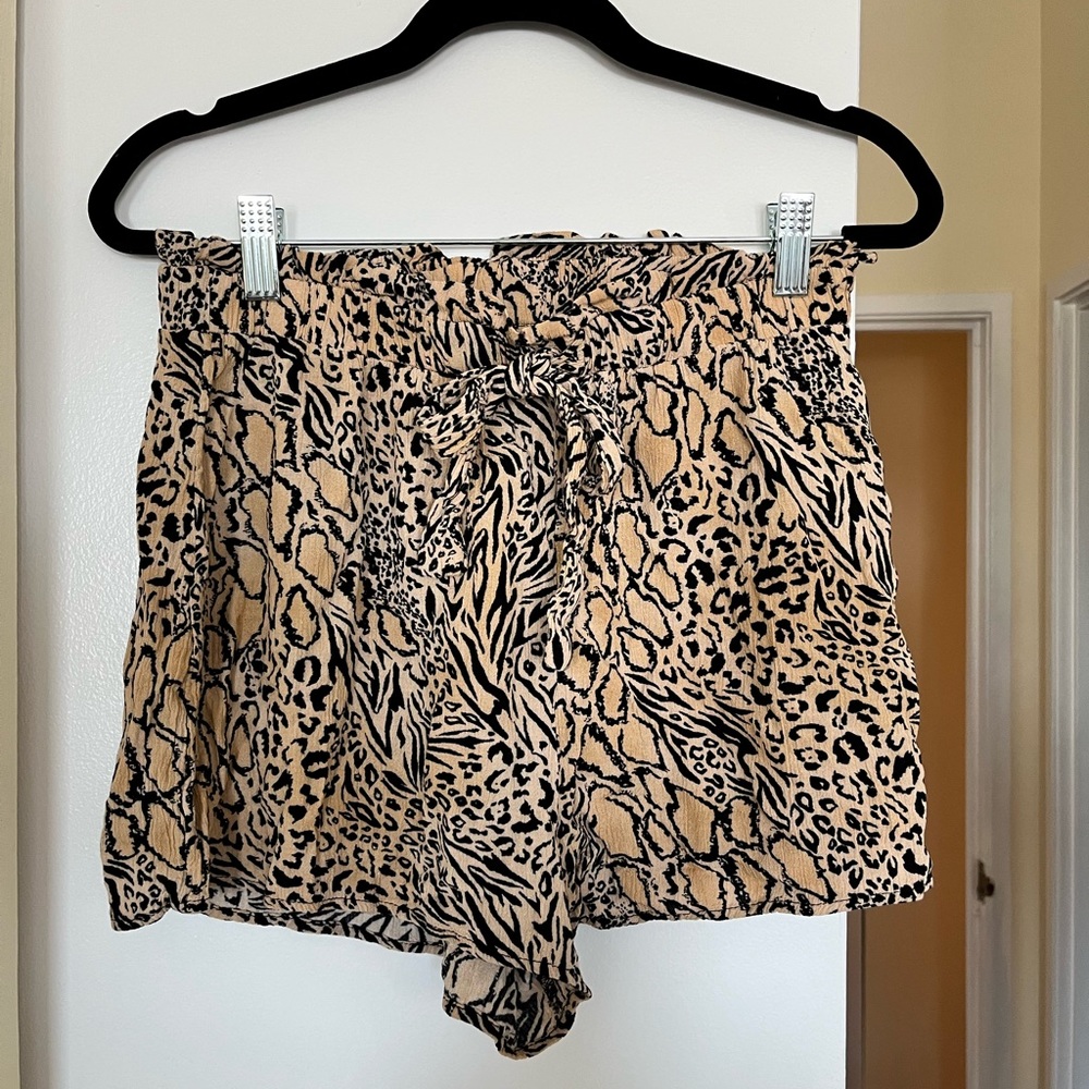 Cheetah Leopard Animal Print Shorts H&M